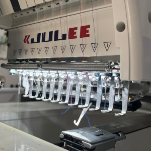 multi-needle single head embroidery machine - julee embroidery machine